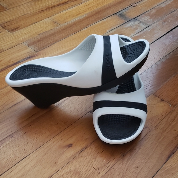 CROCS Shoes - 🔲 “Crocs Sassari “🔲 Unique stylish Blk/Wht Wedge